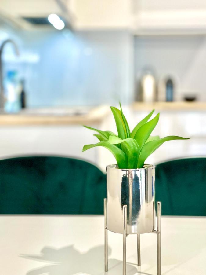 Modern Green Apartment Краков Экстерьер фото